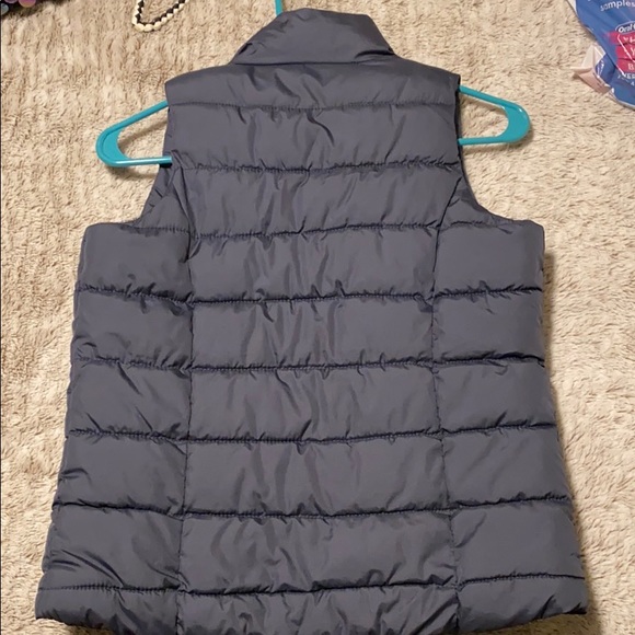 💥HOST PICK💥 11/11/20 Old Navy Girl’s Vest🥳🥳🥳 - Picture 4 of 5